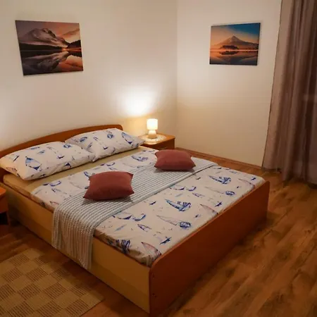 Apartment Lola