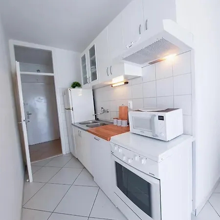Lola Apartment
